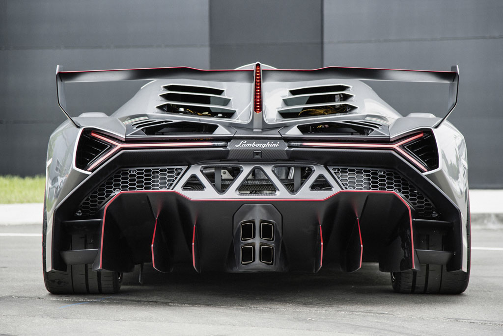 Lamborghini Veneno tył