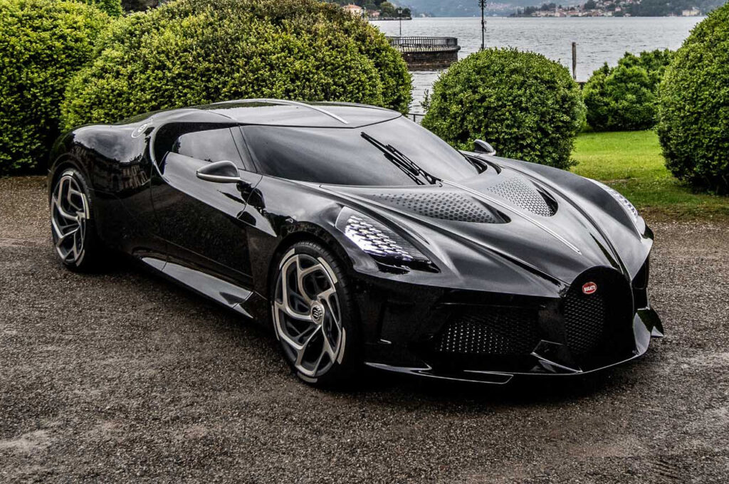 Bugatti La Voiture Noire na Concorso Deleganze Villa Deste