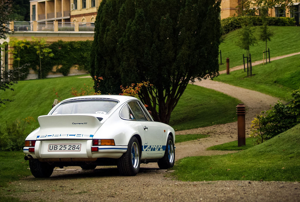 PORSCHE 911 CARRERA RS 2.7